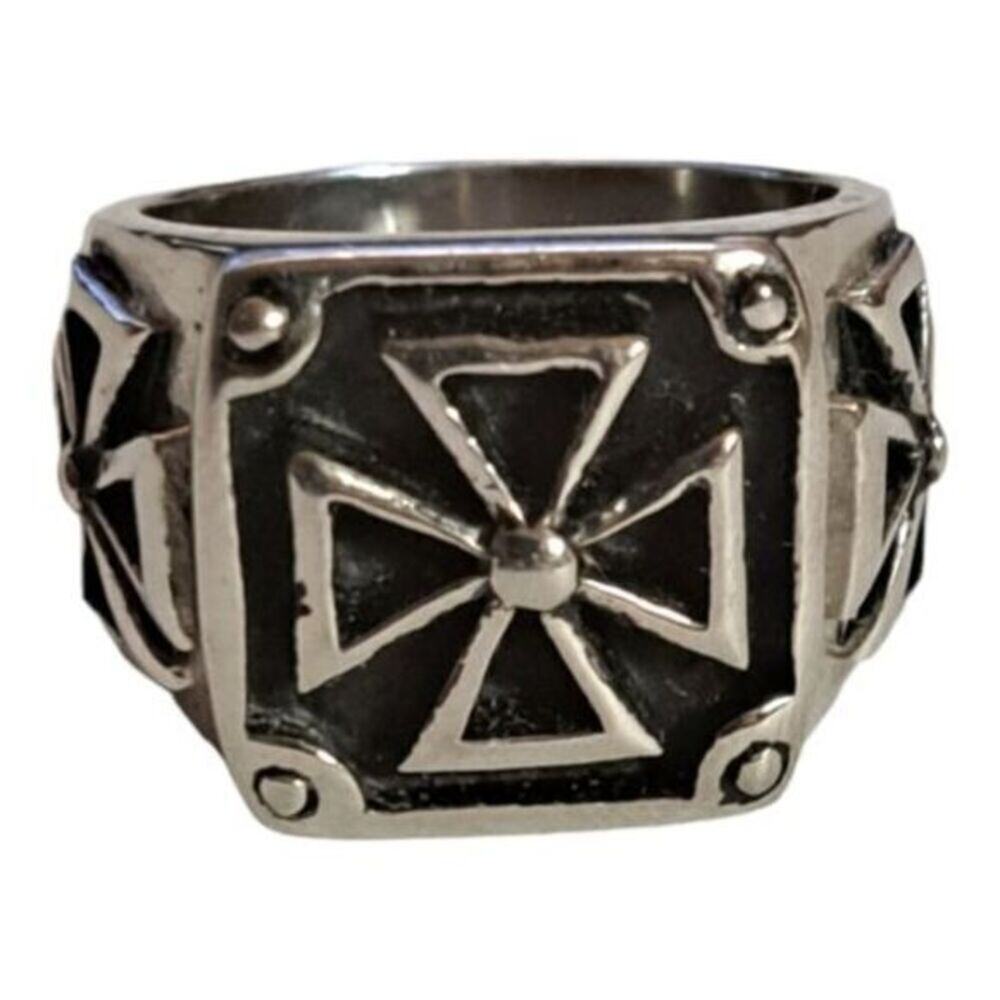 Iron cross ring size 13.5